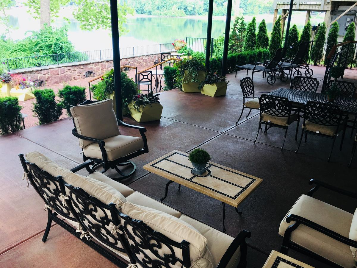Carriage House New Hope Hotel Bagian luar foto